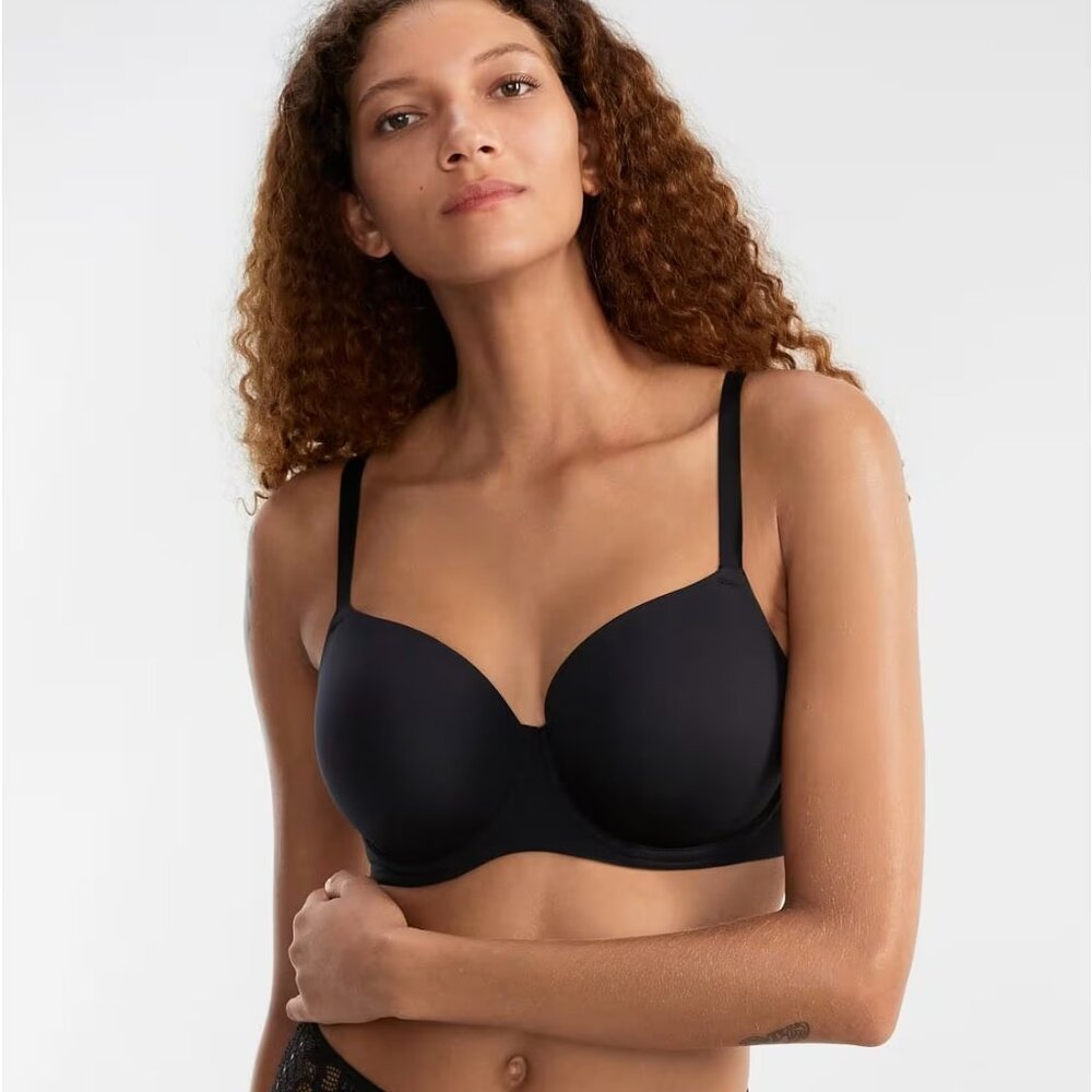Bare The Favorite T-Shirt Bra in Black, 38G